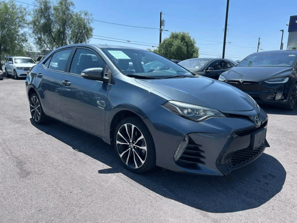 2017 Toyota Corolla SE Sedan